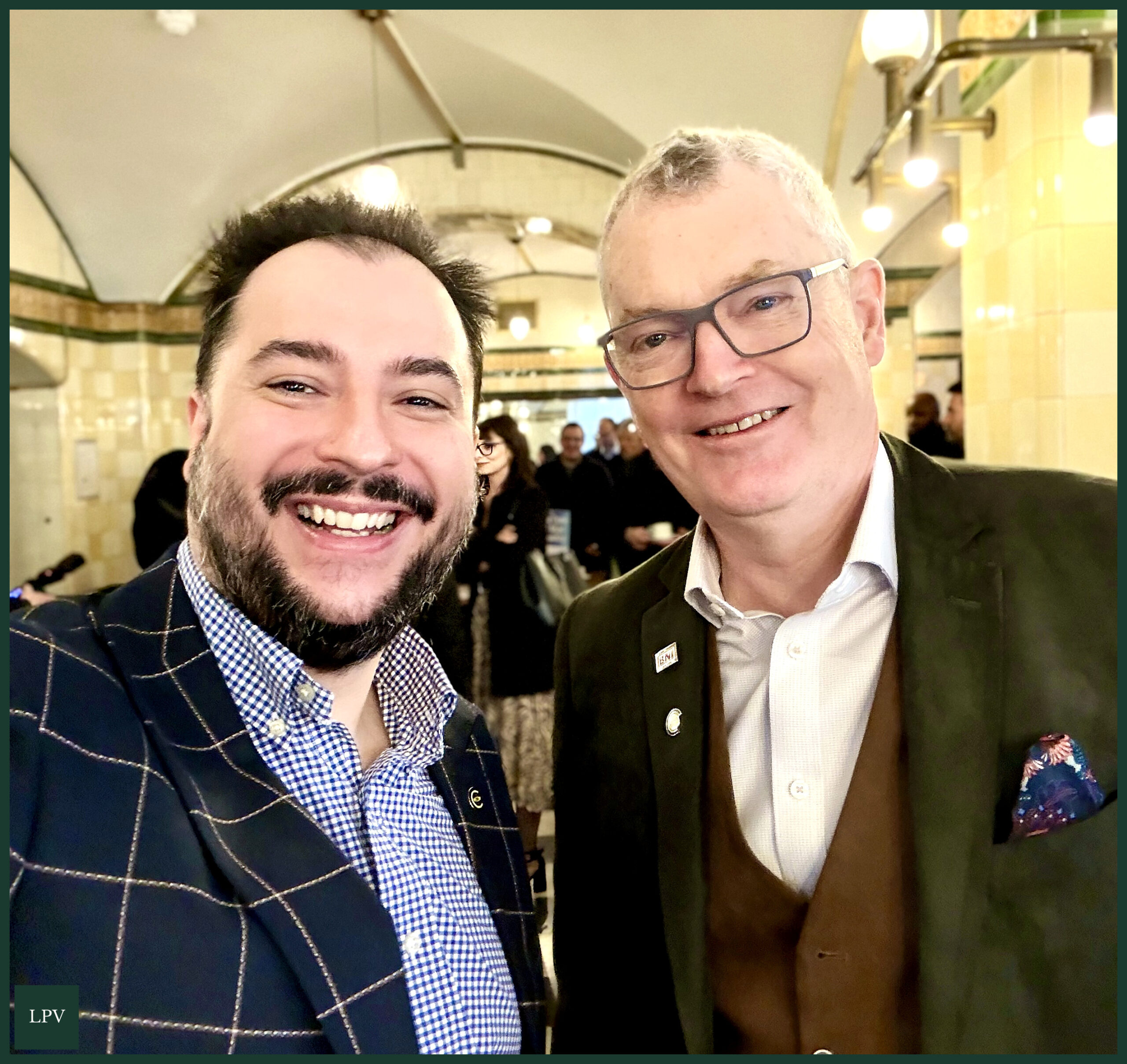 Networking with sales leaders at AutomateNow Breakfast event hosted by Russell Dalgleish and Bart Kowalczyk.